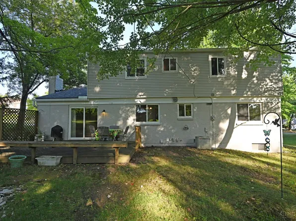 1869 Sandcliff Dr, Cincinnati, OH 45255