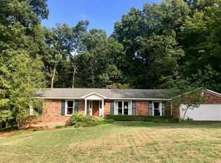 8913 Mountain Brook Ct, Louisville, KY