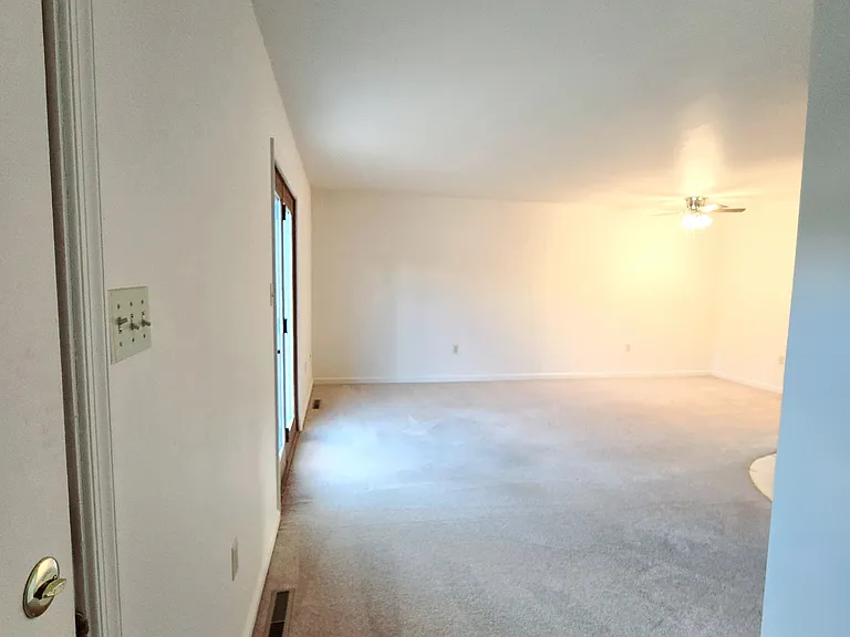 Two Bedroom Foyer