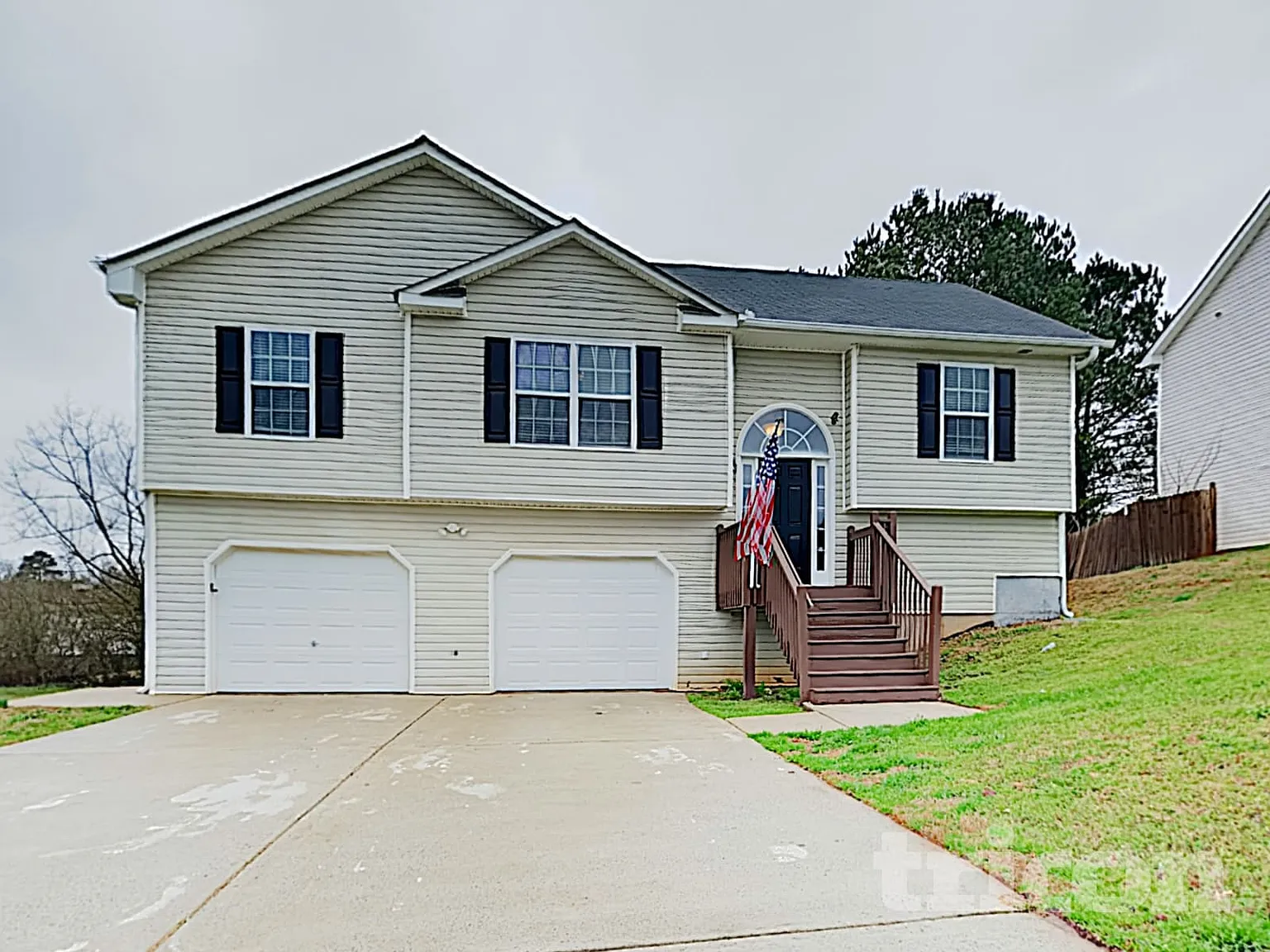 6345 Queensdale Drive Douglasville GA — Photo 2