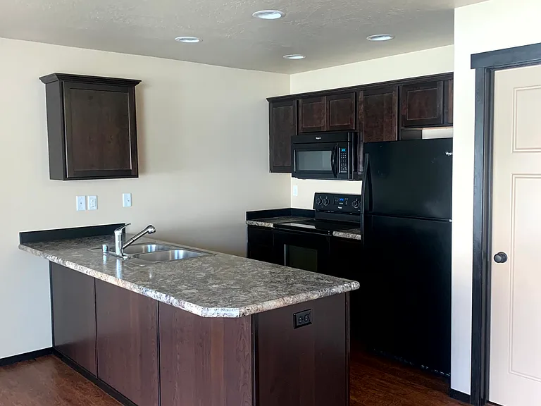 Columbia Villa & Cove — Photo 106