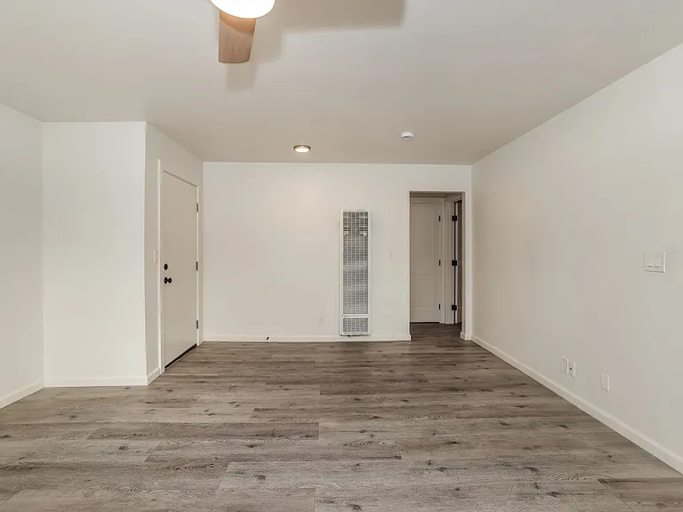 1260 Cortez Dr #10 — Photo 5