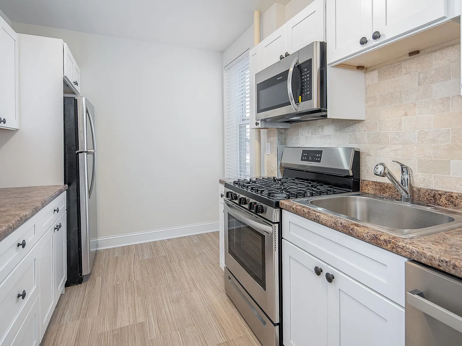 1 bed, 1.0 bath, 600 sqft, $1,950 — Photo 1