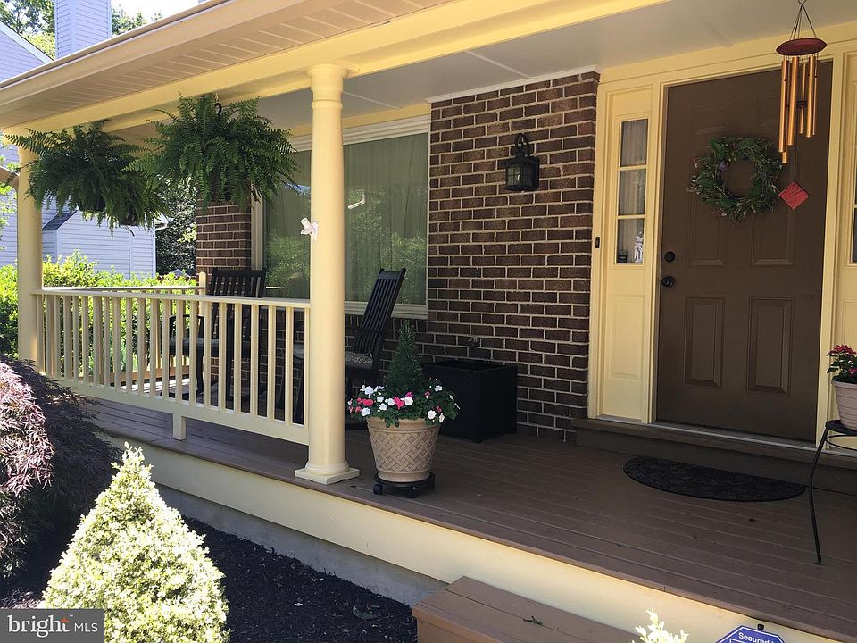 2nd image of 5906 Herring Ct