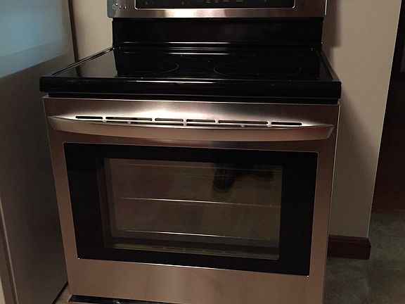 New 2015 LG Elec. Range