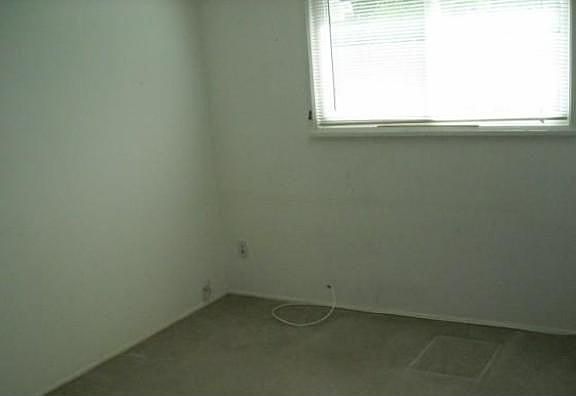 5th image of 16314 Malden St