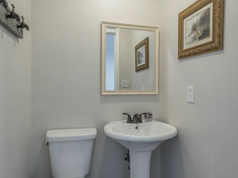 9011 Pleasant Ln — Photo 16