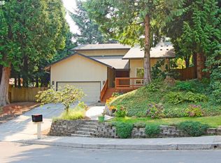 884 SE 27th St, Gresham, OR 97080