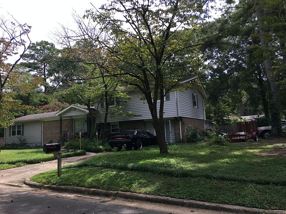 1st image of 500 Greendale Dr NW