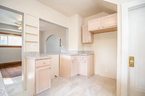2423 Charlestown Ave — Photo 9