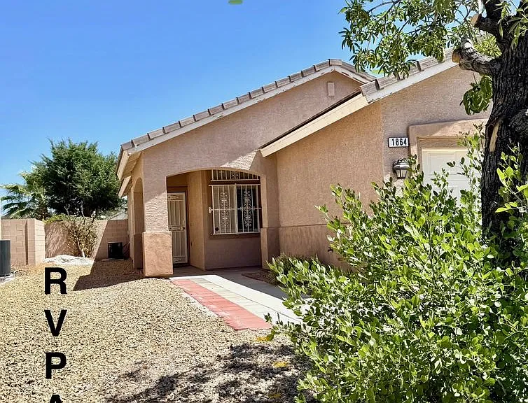 1864 Ghost Trace Ave — Photo 2