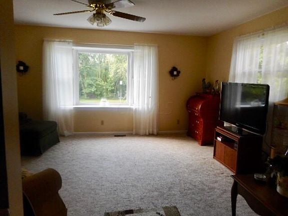 3rd image of 2246 W Fair Ave