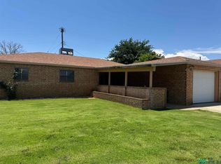 2001 W Mann Ave, Artesia, NM 88210