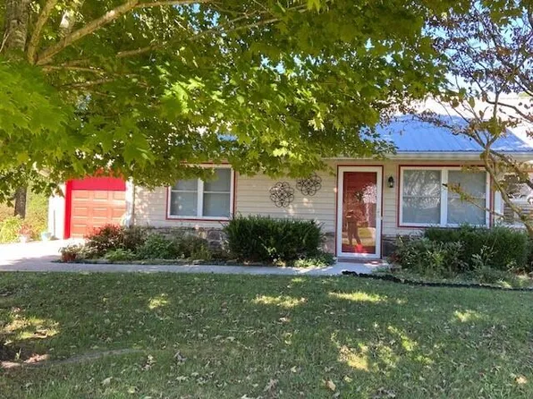 50 Wood Ln, Sparta, TN 38583