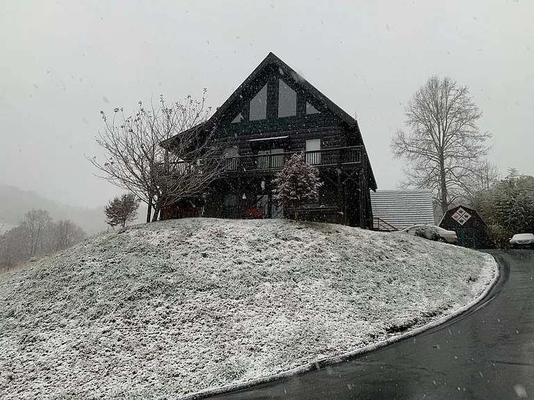 130 Archway Dr — Photo 2