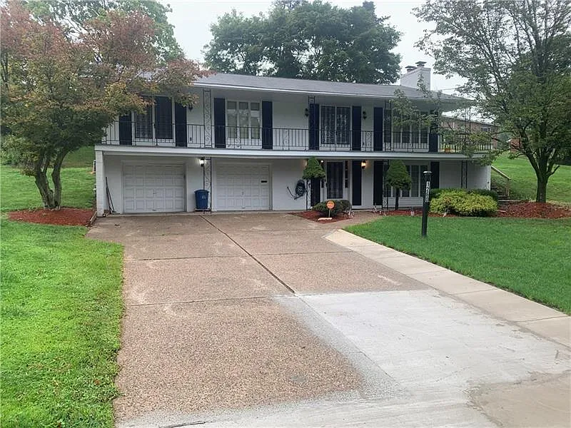 1260 Northwestern Dr photo 1