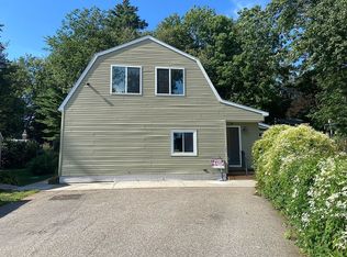 26 Ells Rd, Hampstead, NH 03841