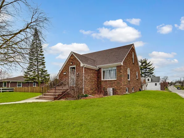 1623 Clement St, Crest Hill, IL 60403