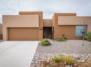 1911 Camino Rincon SW, Los Lunas, NM 87031