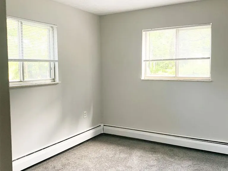 3033 Clifton Ave — Photo 4