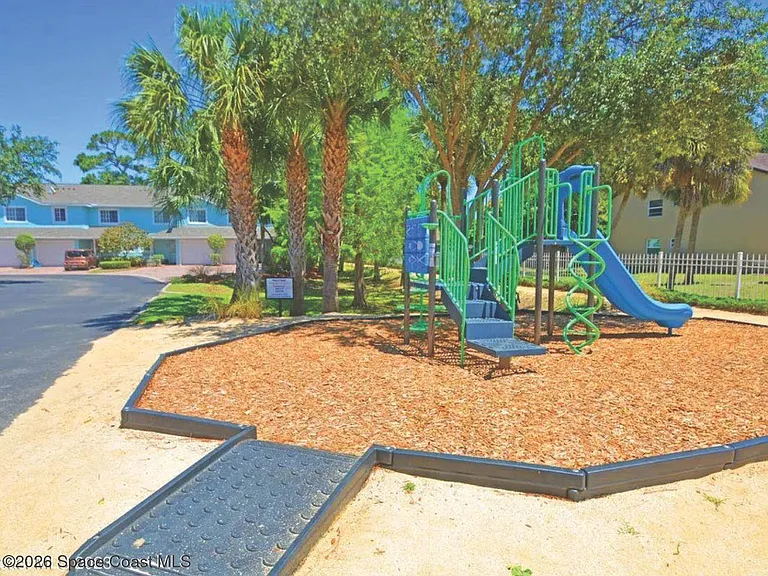 400 Yellow Tail Ln #101 — Photo 5