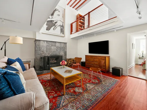 24 West 90th Street A image 2 of 14