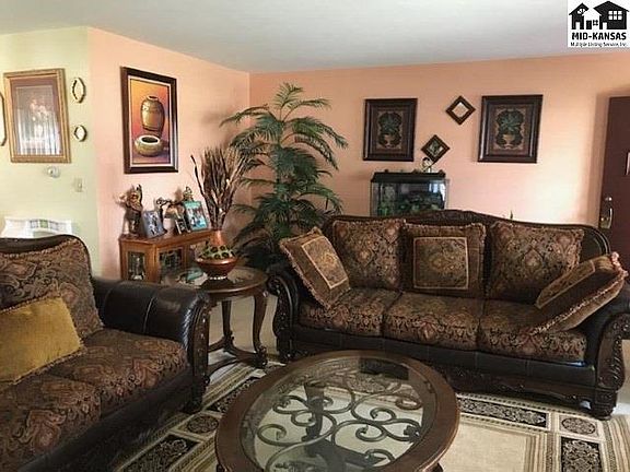 3rd image of 603 W 19th Ave