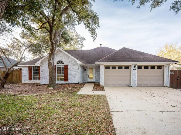 9229 Point Aux Chenes Rd, Ocean Springs, MS 39564