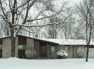 19566 Hazelhurst St, Southfield, MI