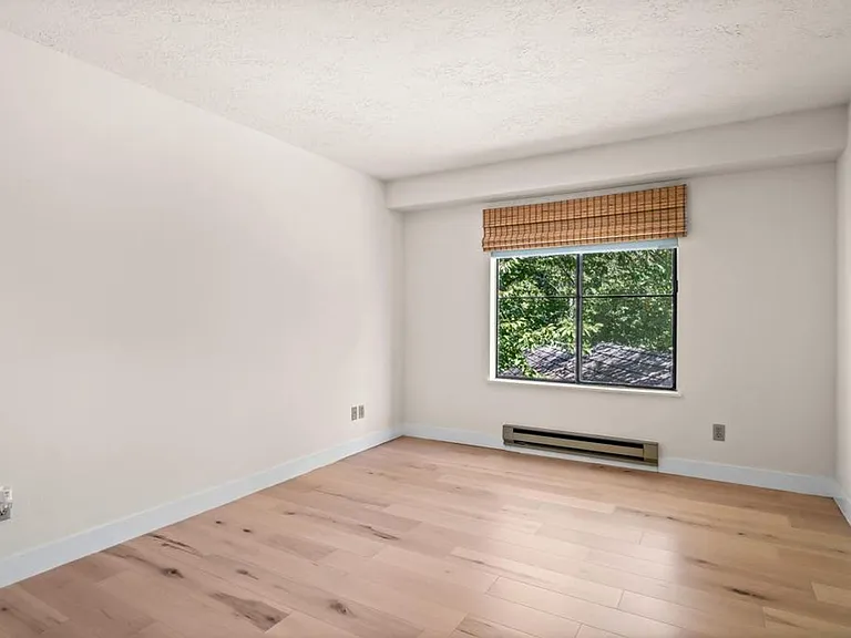 4000 Carman Dr #G108 — Photo 18