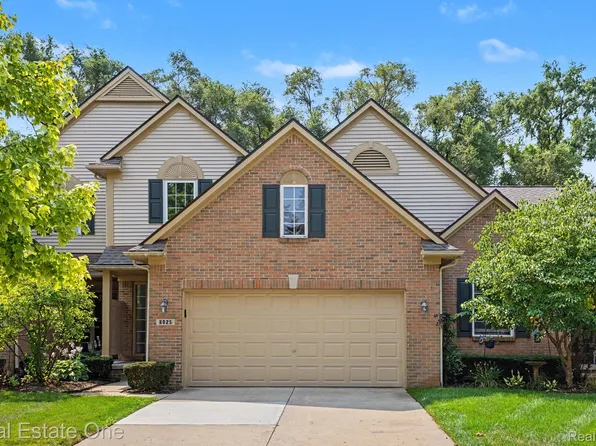 8025 Springdale Dr #48, White Lake, MI 48386