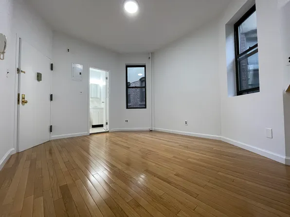 409 East 90th Street image 1 of 6