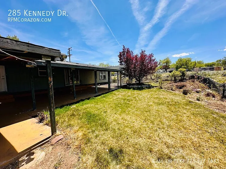 285 Kennedy Dr — Photo 15