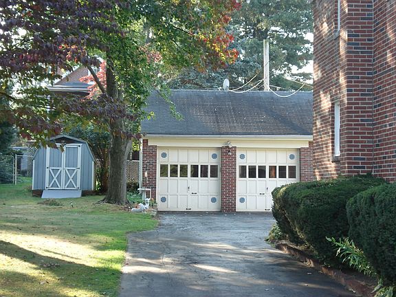 2 car garage