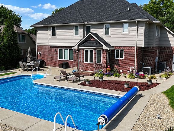 2nd image of 1772 Wedgewood Dr