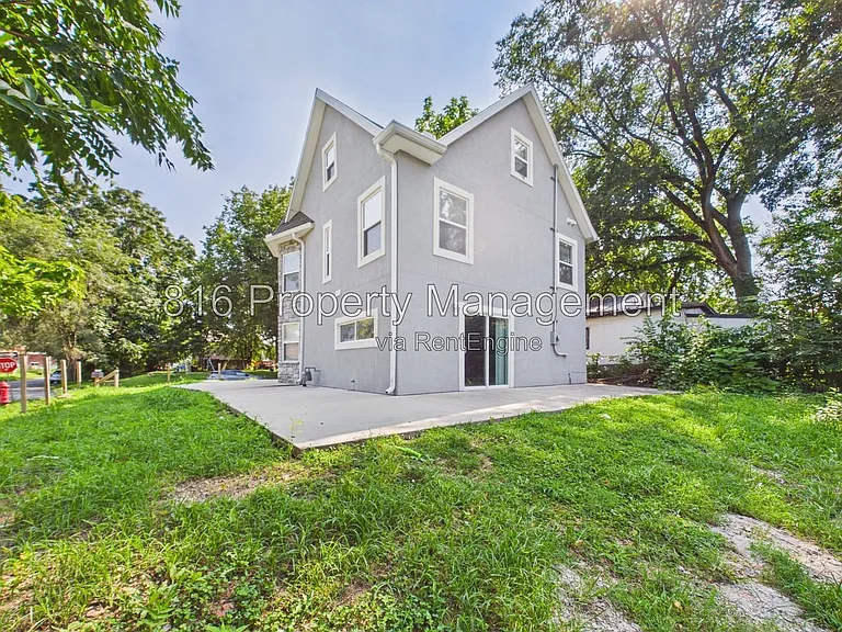 1256 Pennsylvania Ave — Photo 32