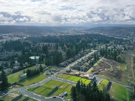 aerial view of Skyline>