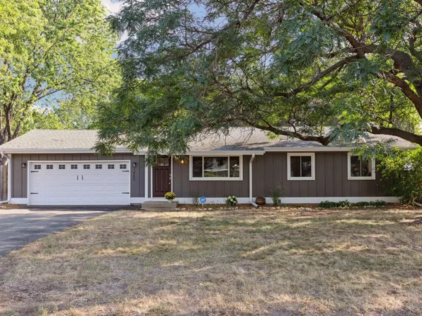 1460 E Old Shakopee Cir, Minneapolis, MN 55425