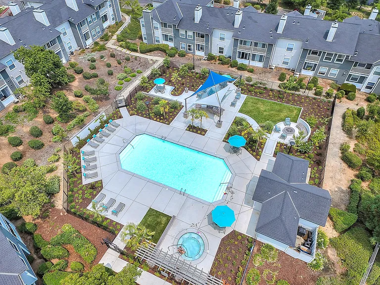 Rosemeade at Olympus Pointe — Photo 4