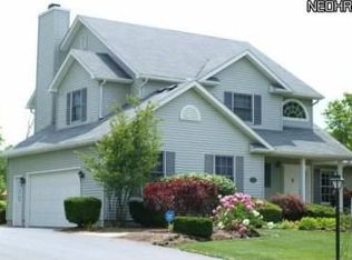 2047 Celestial Dr NE, Warren, OH