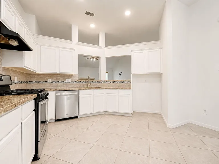 2911 Killdeer Ln — Photo 9