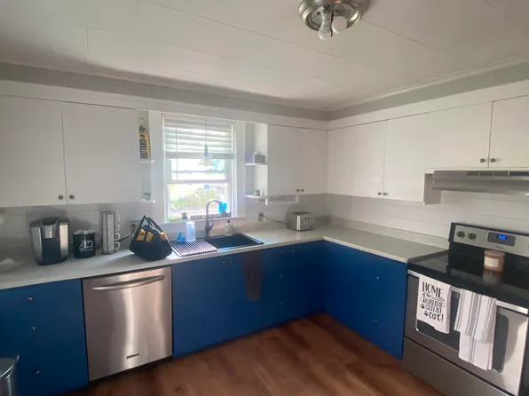 4-6 Massasoit Ct #1, Waltham, MA 02453