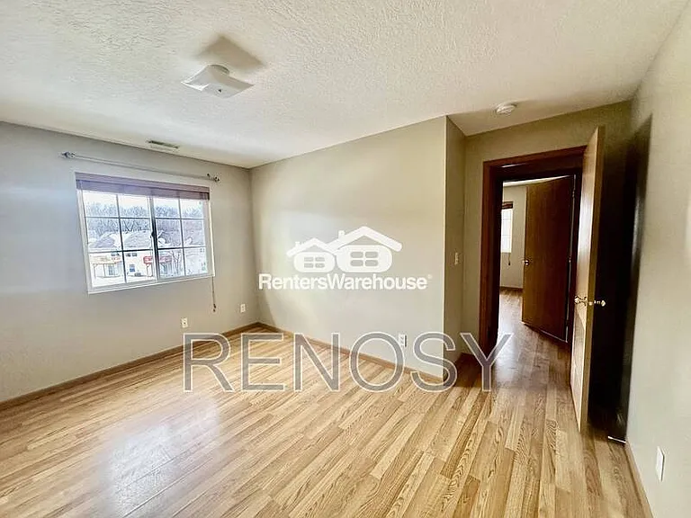 5924 Sutton Pl #10 — Photo 21