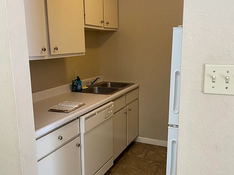 872 Arlington Ave #3 — Photo 8