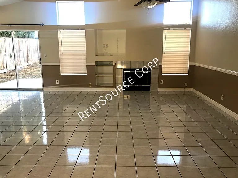 37051 Boxleaf Rd — Photo 3