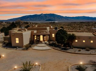 1560 Nez Perce Loop NE, Rio Rancho, NM 87144