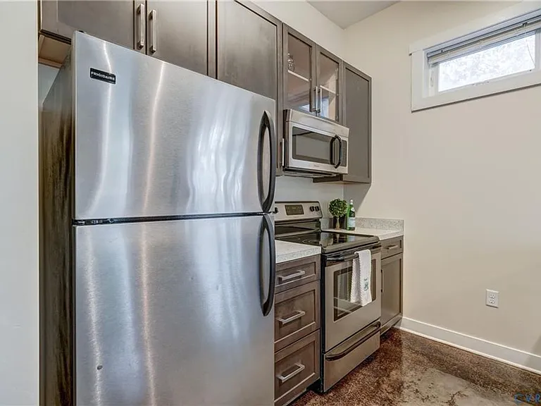 1020 Porter St #104 — Photo 16