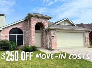 2110 Bayview Dr, Irving, TX 75060