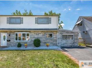 103 Cherry St, Iselin, NJ 08830