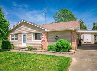 925 N Polk Dr, Oakland City, IN 47660